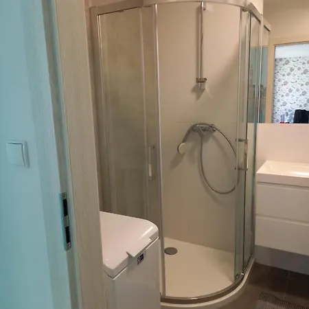 Apartament Mila Z Duzym Tarasem I Miejscem Parkingowym Kolobrzeg Exterior photo