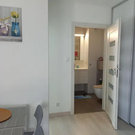 Apartament Mila Z Duzym Tarasem I Miejscem Parkingowym Kolobrzeg Exterior photo