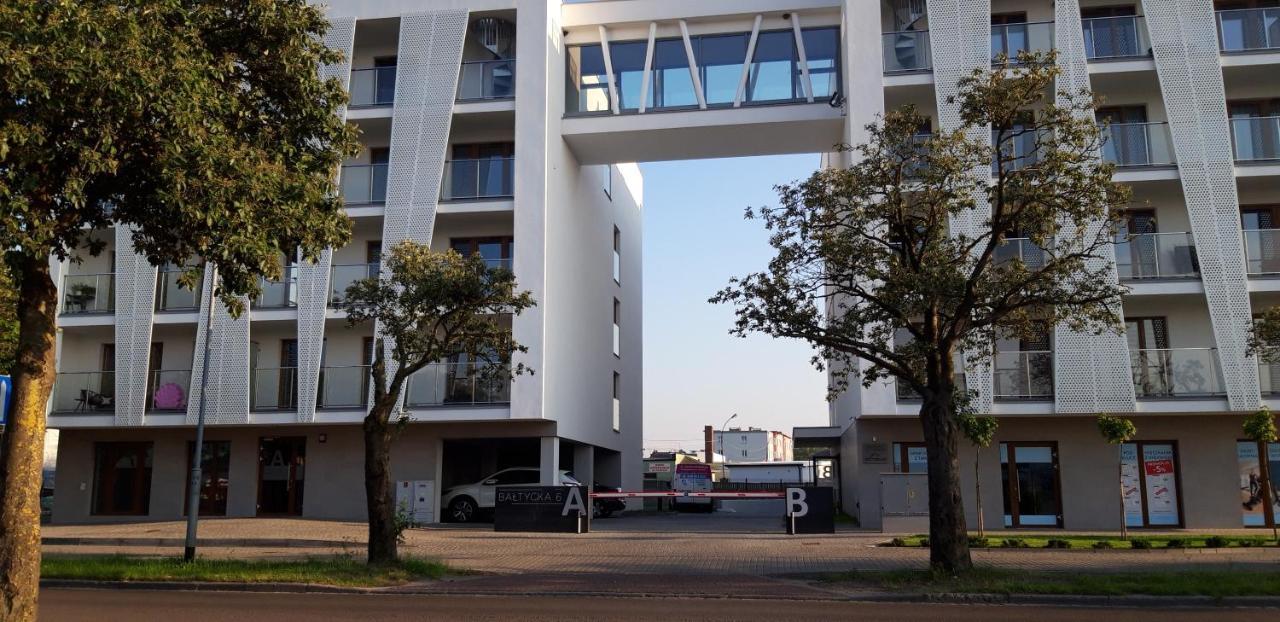 Mila Z Duzym Tarasem I Miejscem Parkingowym Apartment *