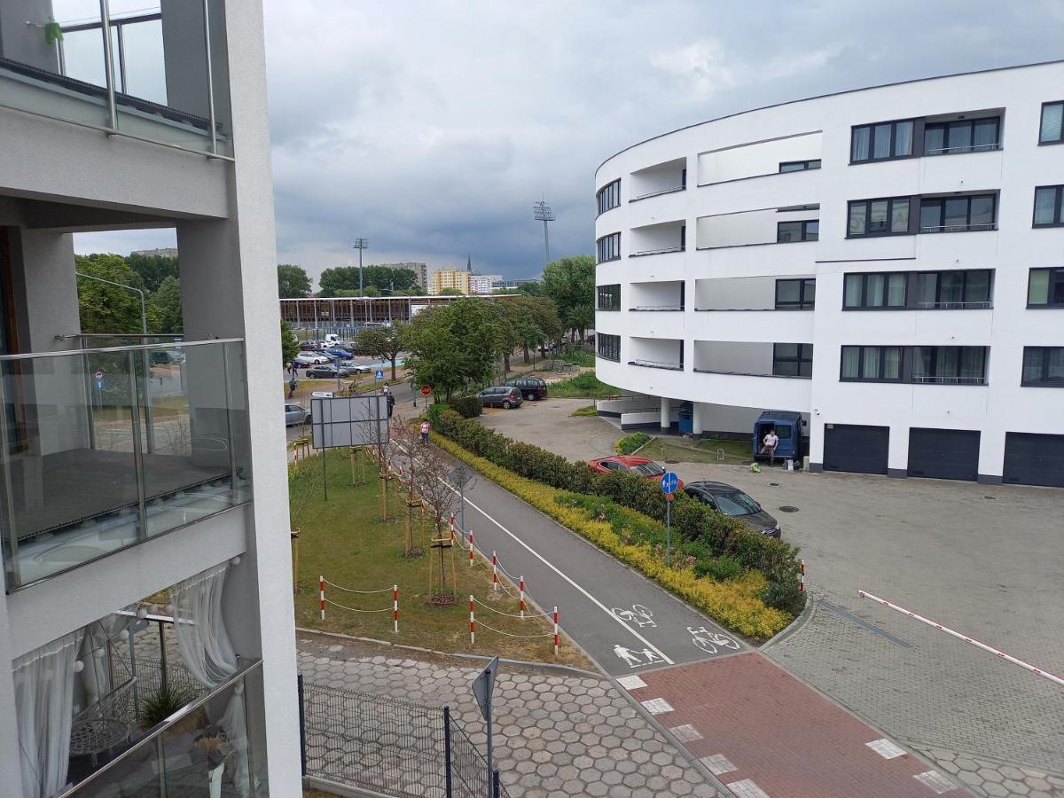 Mila Z Duzym Tarasem I Miejscem Parkingowym Apartment Kolobrzeg